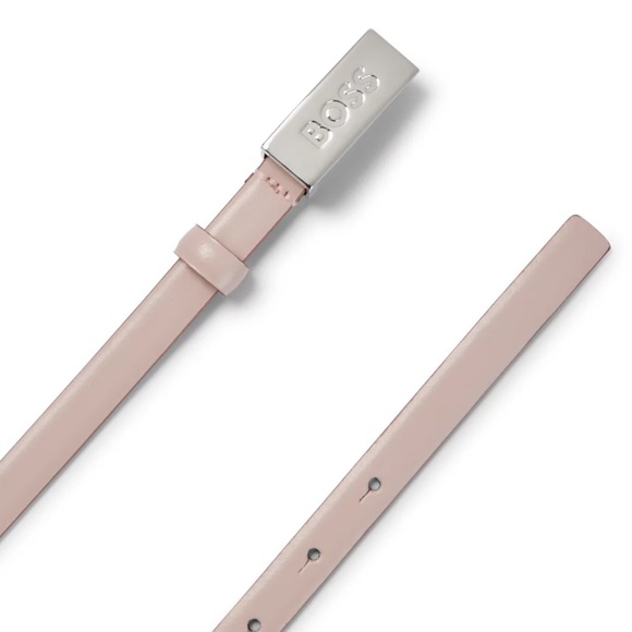 Hugo Boss Italian-Leather Belt with Logo Plaque - Picture 2 of 5